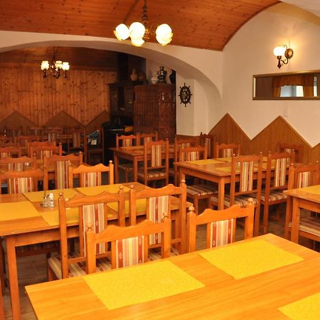 Gloriett Panzió Fertőboz Exterior foto