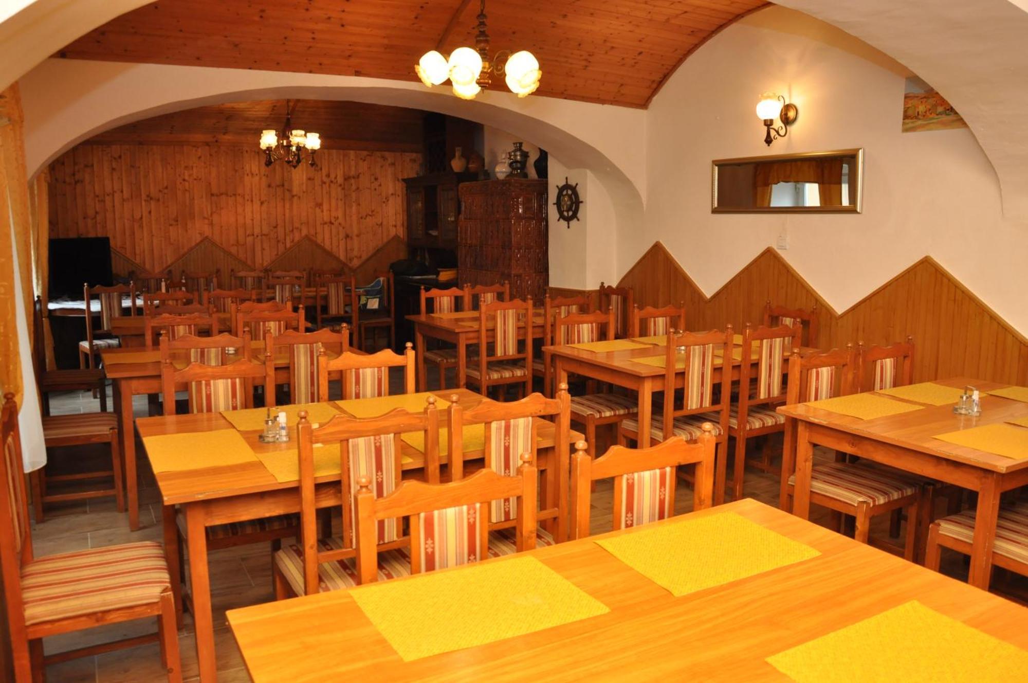 Gloriett Panzió Fertőboz Exterior foto