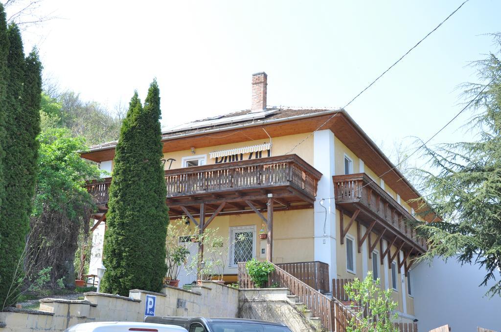 Gloriett Panzió Fertőboz Exterior foto
